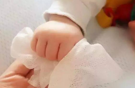 婴儿湿巾你了解多少？天天用真的安全吗？