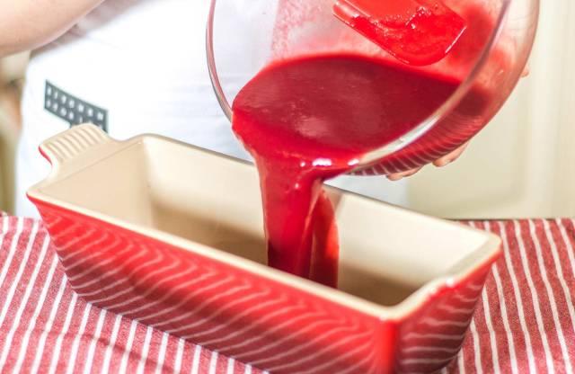 来一杯红纯色的覆盆子刨冰配薄荷酸奶可好?