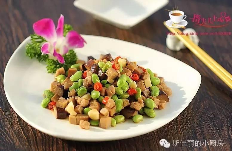 夏季快炒下饭菜----豆米鸡蛋干炒肉