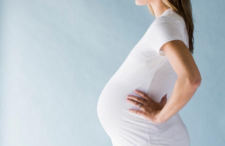 怀孕了肚子不显怀，是胎儿发育不良吗