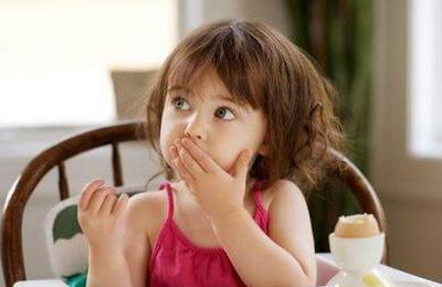 小儿过敏性哮喘不能吃什么食物