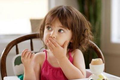 小儿过敏性哮喘不能吃什么食物