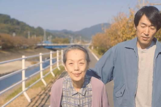 有一天不再年轻，也要和这日本奶奶一样漂亮，一样精神哦！暖哭…