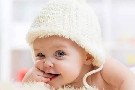 关于宝宝吃手，你误会了多少？后悔科普太晚了