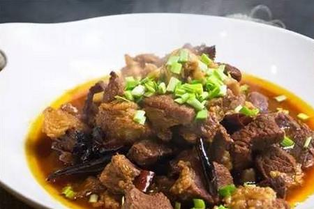 让人招架不住的牛腩，是这么炖的！