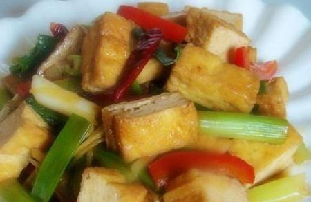 葱烧豆腐的做法
