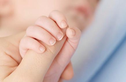 指甲形状预示宝宝病症，好准！