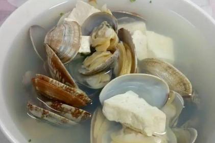 2岁以上宝宝补钙晚餐-蛤蜊豆腐汤的做法