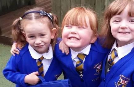 英国小学充满仪式感的入学第一天！是成长也是别离...