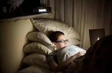 备孕期别熬夜 营养美味好睡眠