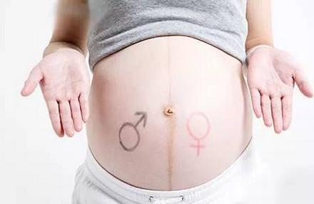 孕妈妊娠中线的真相，看线知男女可靠吗？