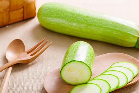 胎儿臀位破水危险吗