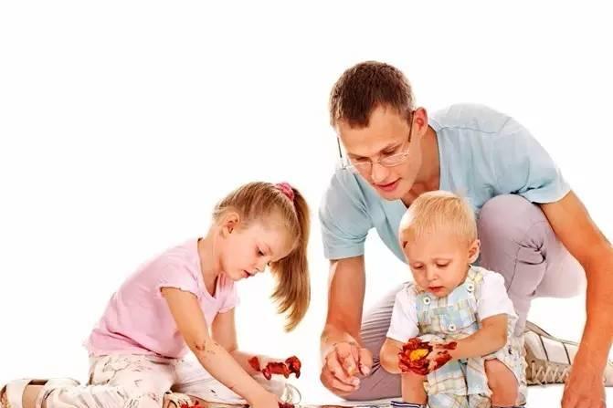 为什么欧美国家的宝宝，都在玩“手指画”？