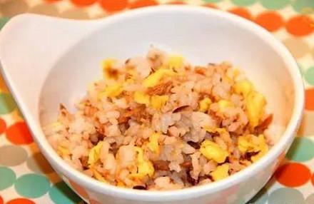 米饭这样炒，孩子多吃两碗饭！