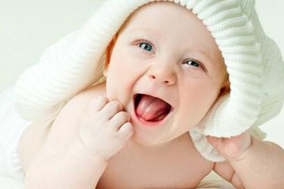 孩子喉咙呼哧呼哧的，一定要小心这个疾病，六招可预防