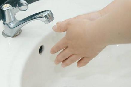 孩子得了手足口病，幼儿园和家长到底谁的责任更大？