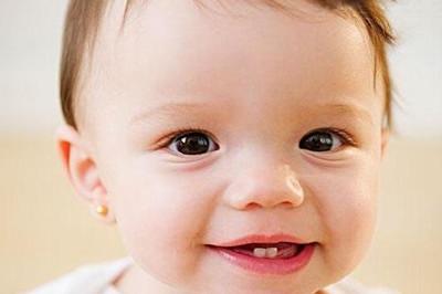 儿童脸一边大一边小是什么原因