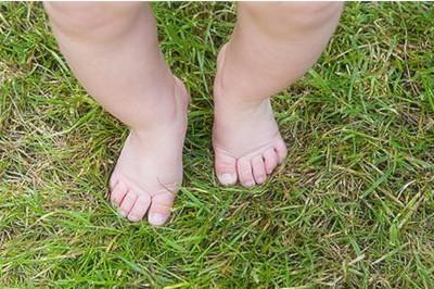 儿童脚内八字怎么办