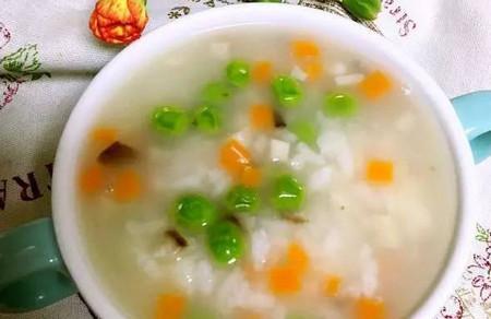适合8个月及以上宝宝吃的鲜嫩营养五彩鱼肉粥！