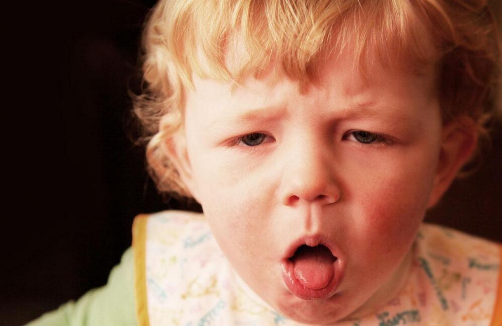 宝宝吹空调咳嗽是什么原因 孩子怎么一吹空调就咳嗽