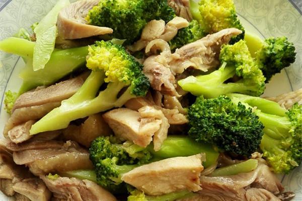 西兰花鸡胸肉减肥做法