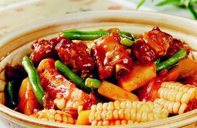 一锅营养暖身菜，什么时候放盐最美味？哪些肉类蔬菜搭配超赞？