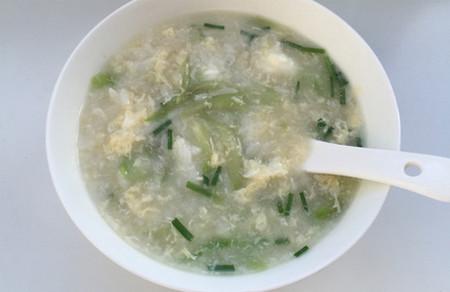 本食谱为宝宝清热，制止牙龈出血，还抗过敏！