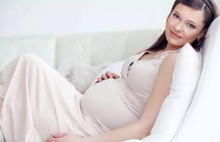 怀孕期间，准妈妈每个月都需要补充什么营养呢？