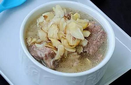 百合炖排骨的做法 清心润肺，秋日首选汤品