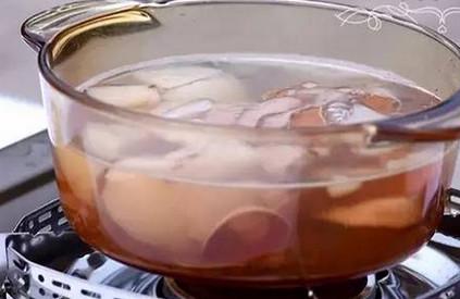 宝宝冰糖梨水的做法 梨水应该先蒸后煮，怪不得你煮的梨水都不管用！