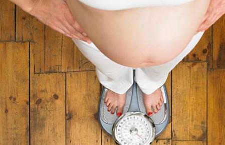 厉害了word亲，540斤妈妈生下18公斤的宝宝！体重超标的孕妈要怎么做？