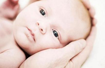 新生儿宝宝视觉如何激发？