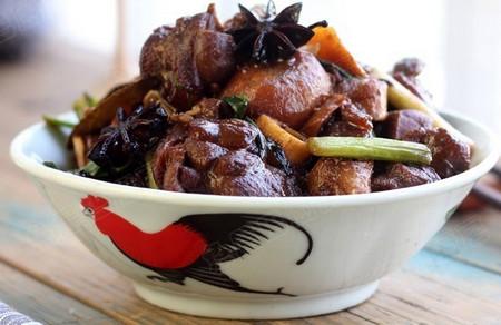 腐乳焖羊肉怎么做 冬天里最温暖的菜！