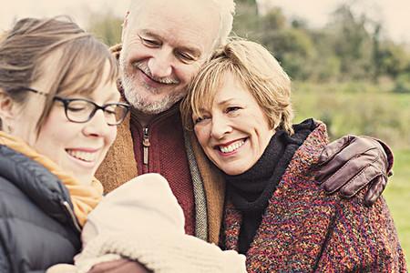 老人到底该不该帮忙带孙子？答案在这里