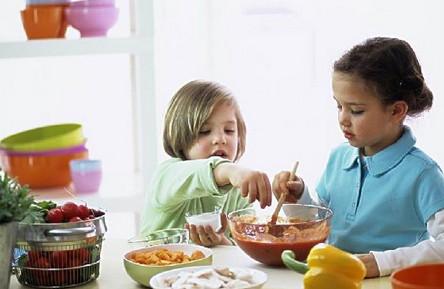 把握好这五个饮食要点、八个运动处方，孩子不长高都难！