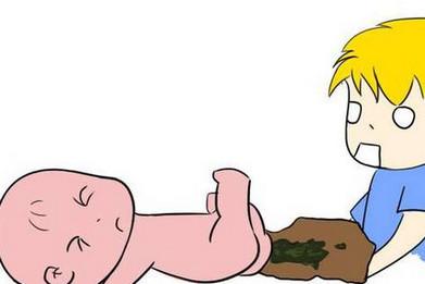 宝宝拉的臭臭特别臭是否正常？看完你就明白！