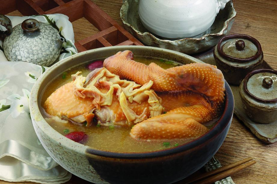 鸡汤怎么炖好喝又营养