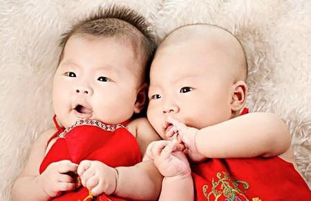 双胞胎不是想生就能生，促排卵需谨慎