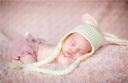 宝宝睡眠容易被忽视的一点：室内温度及睡袋的选择