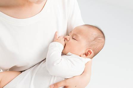 消炎药能和维生素c一起吃吗