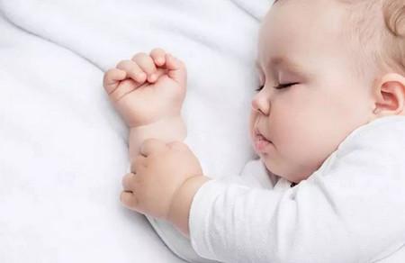 冬天给宝宝取暖,你还在用这个危险办法吗?