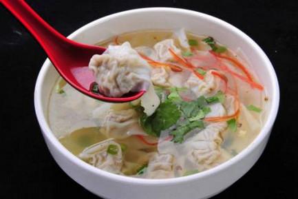 简单易学的美味小馄饨，宝宝爱吃饭就是对麻麻最高的赞扬！