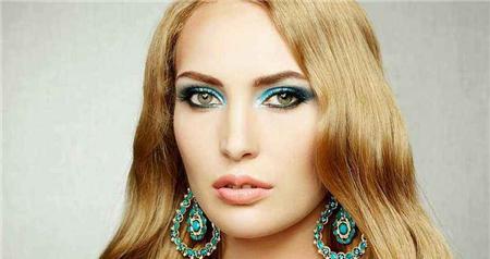 帮宝宝清洁口腔和牙齿