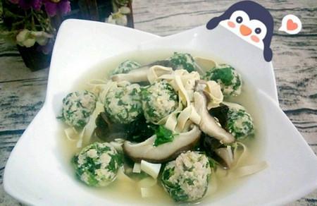 儿童冬季不要错过的好食材，既好吃又补钙还促生长：荠菜肉丸汤