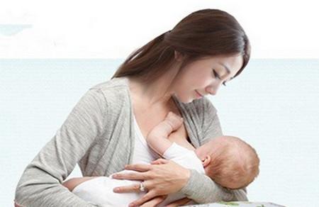 宝宝一岁后还要母乳吗？专坑母乳妈妈的五大谣言，你可千万别上当！