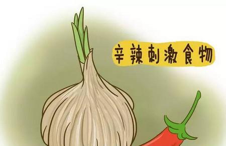 母乳妈妈嘴馋吃了这些食物，怪不得宝宝爱生病！