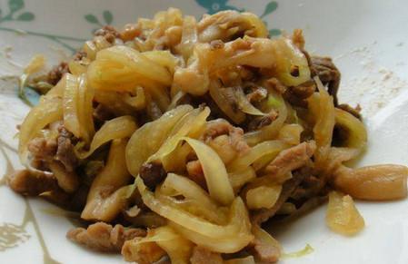 酸白菜炒肉丝怎么做 清爽减脂，吃出自然美