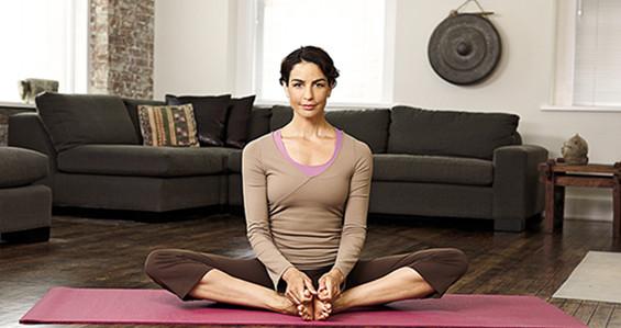 束角式备孕瑜伽