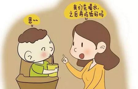四个时间内最好别给宝宝喝水，不然受罪的都是孩子