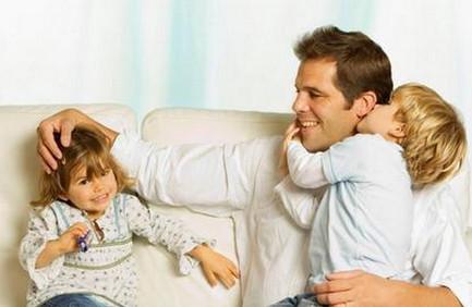 爸爸带一下孩子会少块肉吗？